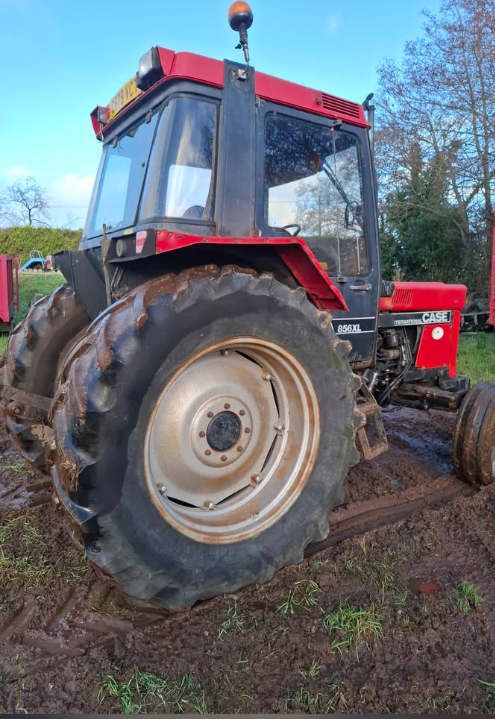 1986 Case 856xl tractor