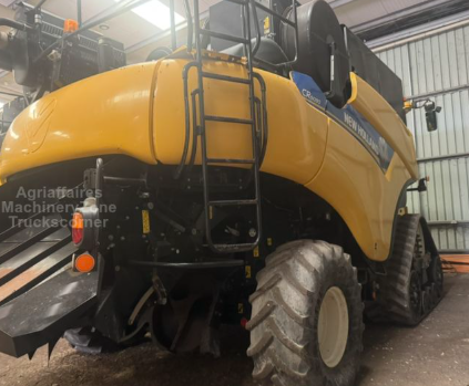 New Holland CR9080