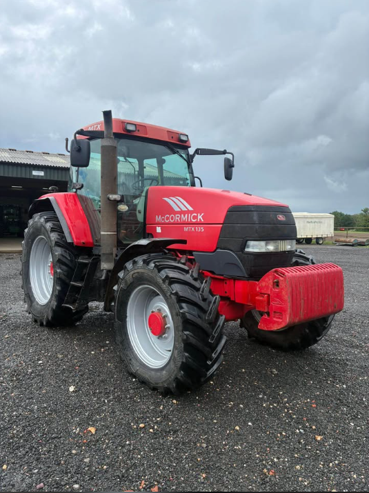 2004 McCormick mtx 135 tractor