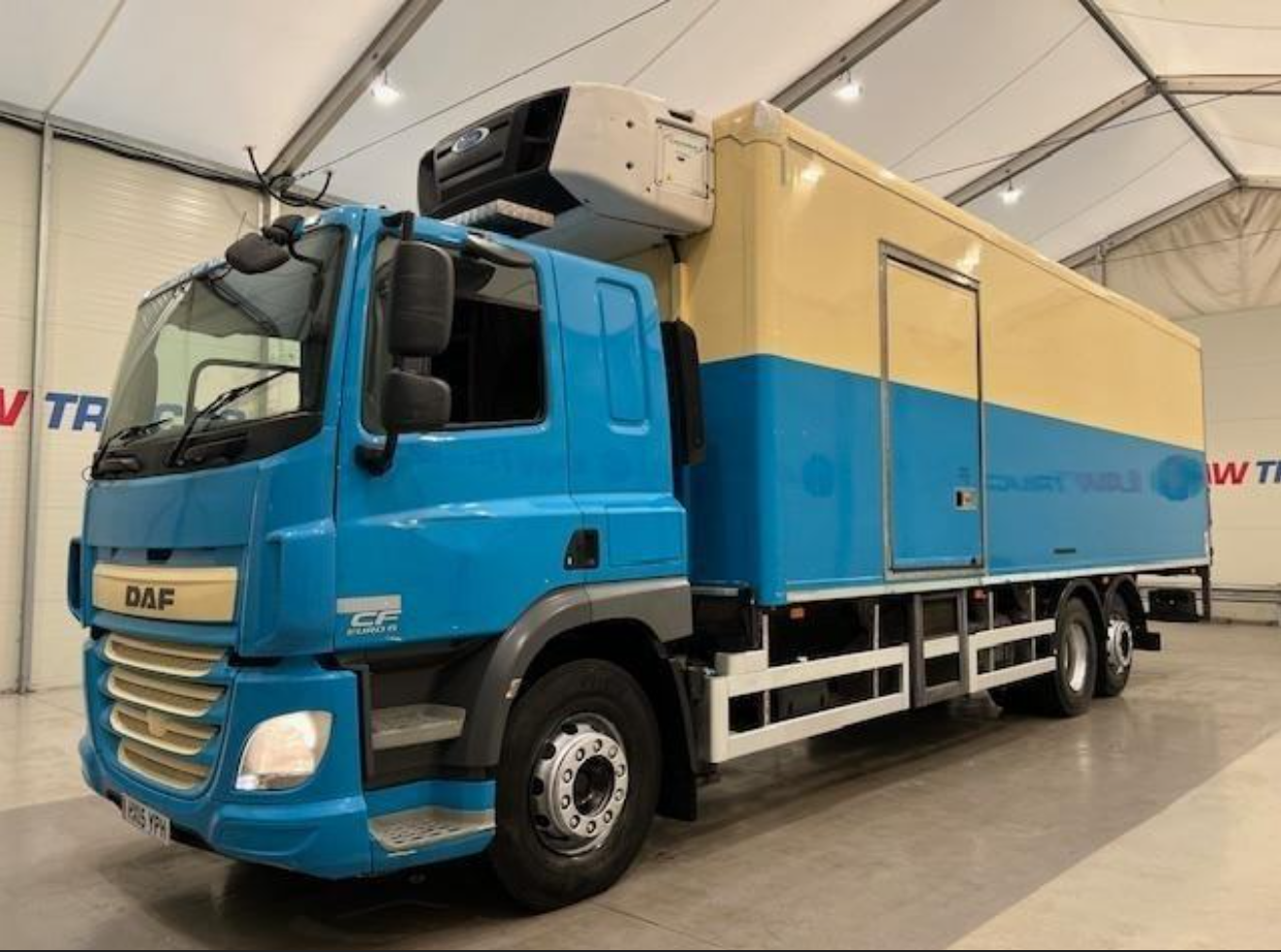 DAF TRUCKS CF 330 6x2 Sleeper Cab Fridge Box Manual