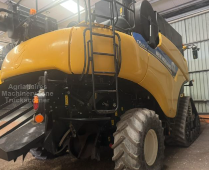 New Holland CR9080